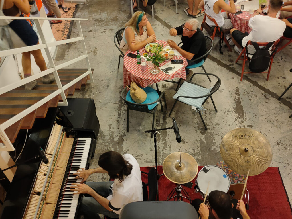 מוזיקה חיה ביינות אילת