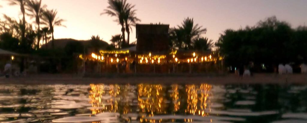 חופים שפתוחים בערב באילת