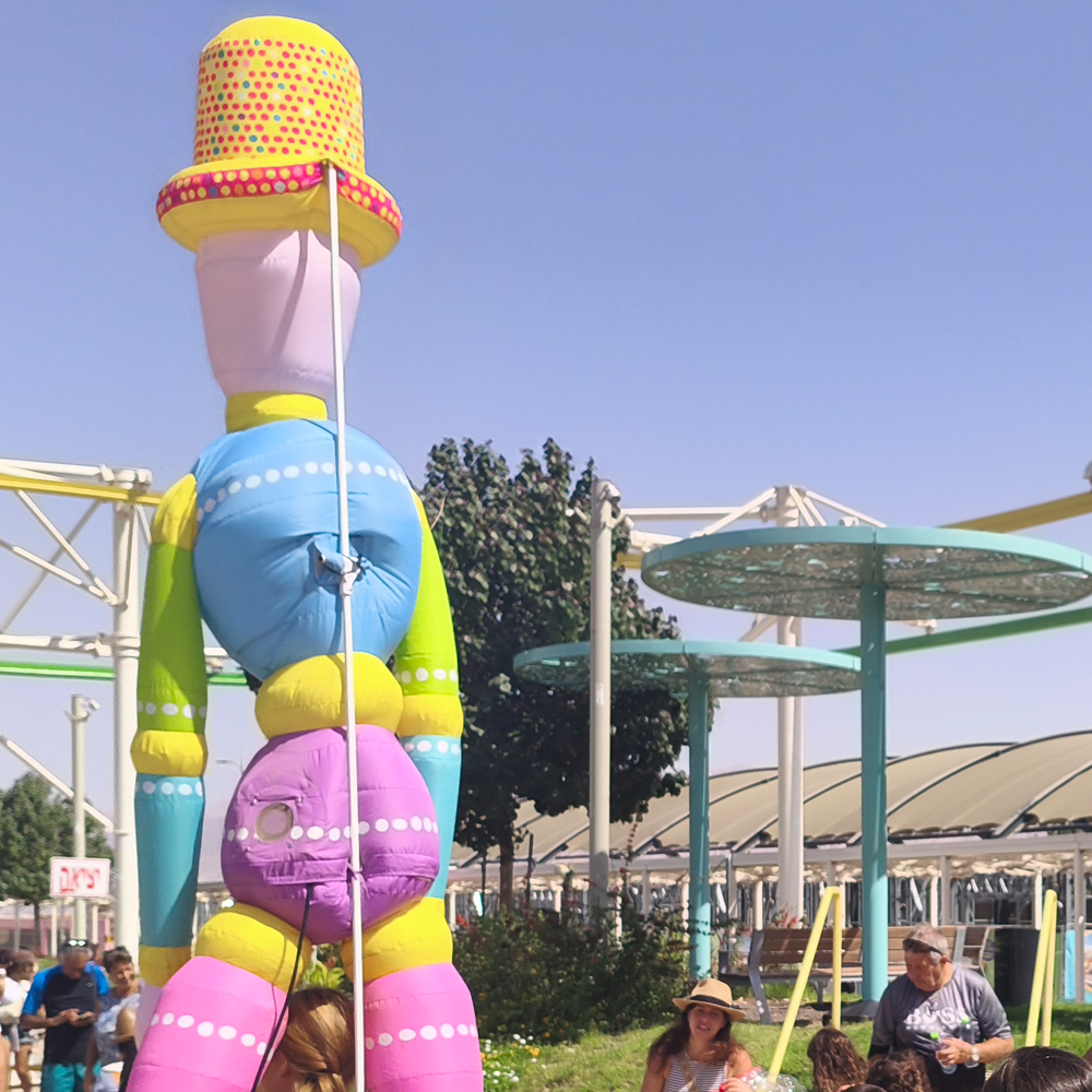 בלון גדול בפארק הטרמינל באילת
