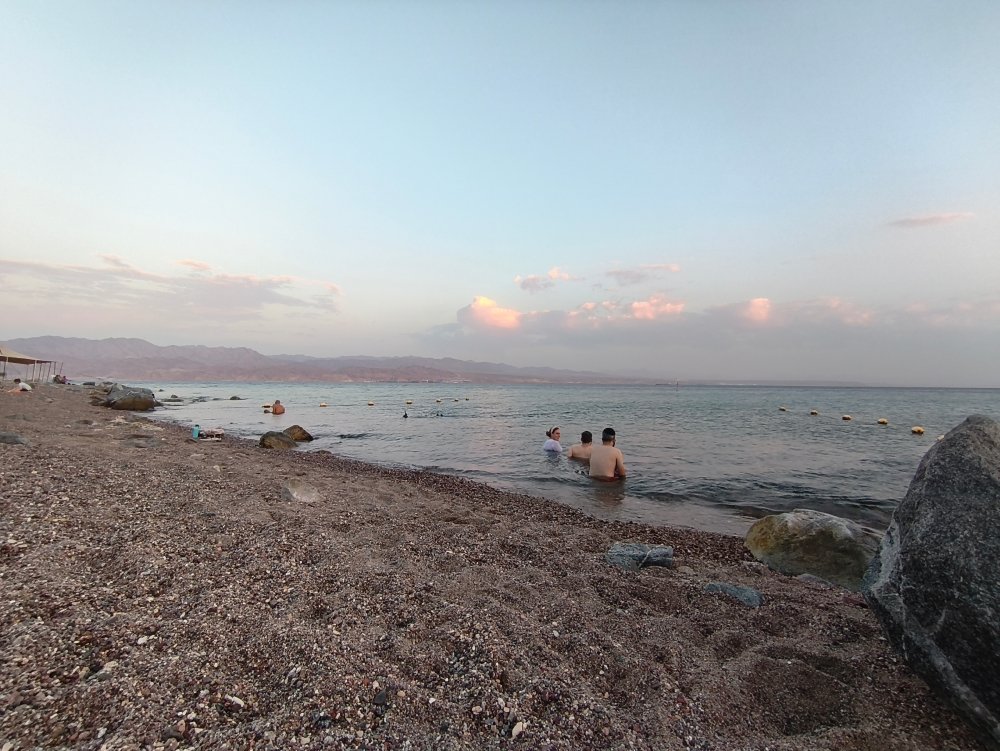 שקיעה באילת - חוף סנובה